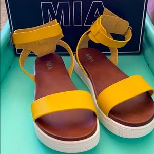 MIA sporty yellow sandals